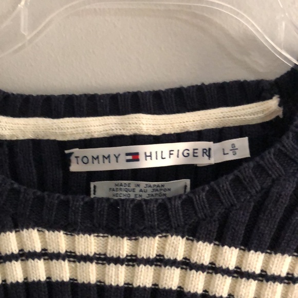 Vintage Tommy Hilfiger sweater, NWOT (never worn), size Large. - Picture 3 of 5